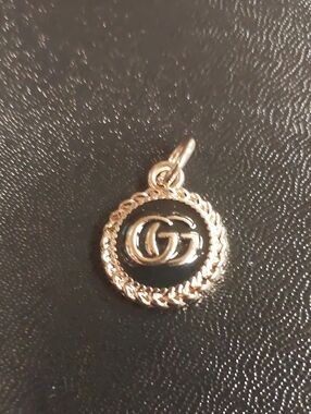 GG Gold & Black Circle Charm Pendant